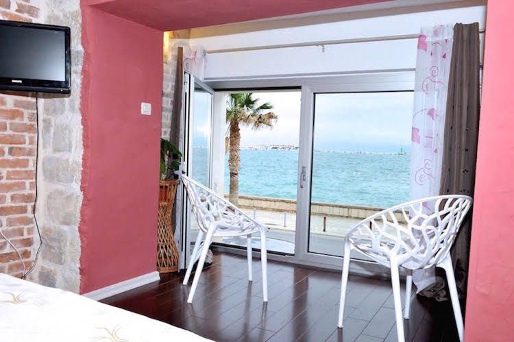 Luxury Apartments Maestral0