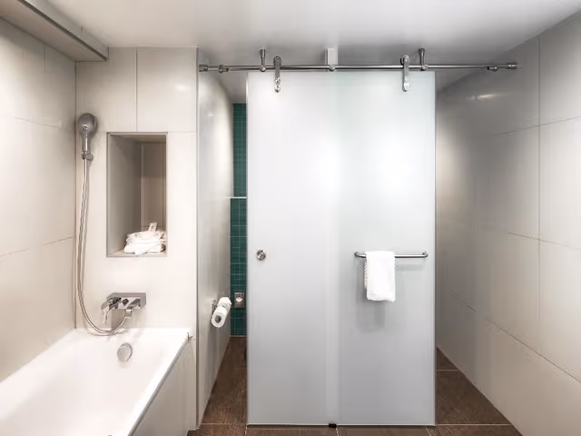 SUITE EXECUTIVE