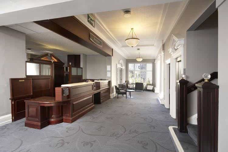 The New Southlands Hotel The New Southlands Hotel