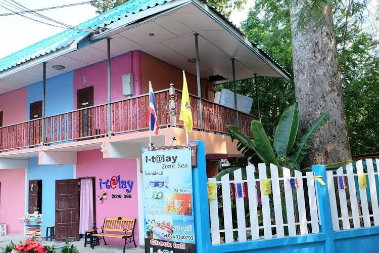 ไอทะเล โซน ซี โฮเต็ล (I-Talay Zone Sea Hotel)1