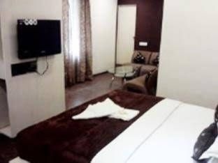 Hotel Woodlands3