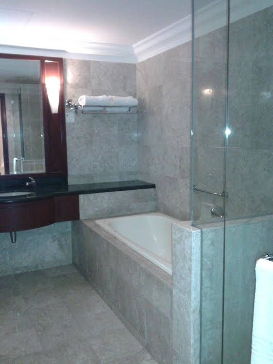 สแตนดาร์ดสวีต แอทไทมส์สแควร์ เคแอล (Standard Suite at Times Square KL)1