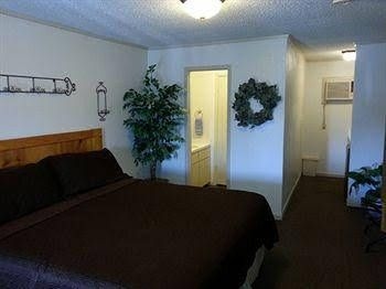 Lodge At Turkey Cove1