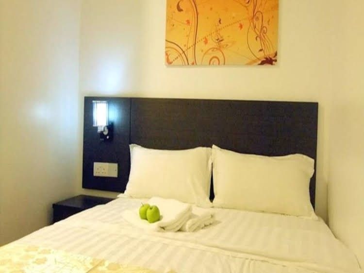Apple 1 Hotel Superior3