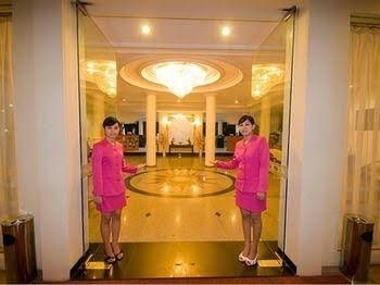 โฮเทล ซีนาร์ 2 (Hotel Sinar 2)2