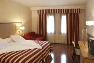 Duran Hotel & Restaurant3