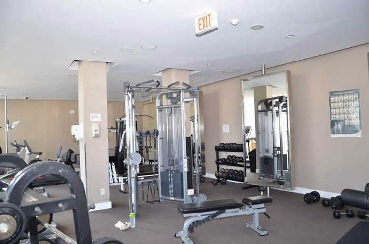 Living Suites - Toronto3