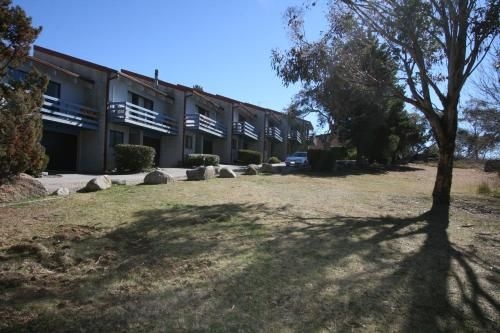 Alpha Centauri Townhouses0