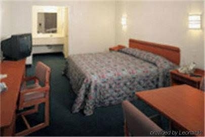 Relax Inn Forth Worth0