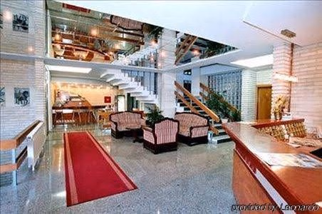 Ada Hotel0