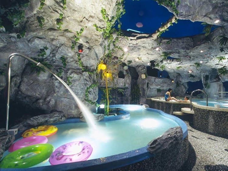 โรงแรมเถียนลอง (Tian Long Hotel)2