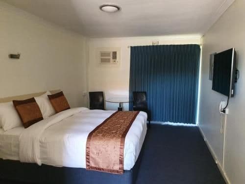 Queen Room