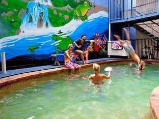 Flying Monkey Backpackers Cairns2