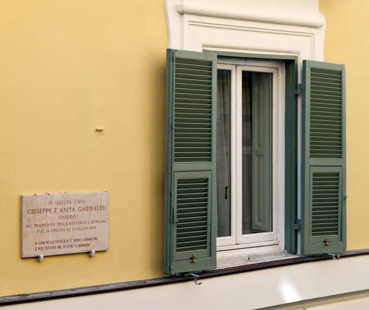 โรงแรมการิบัลดี สวีทส์ ปิอาซซ่า ดิ สปาญ่า (Garibaldi Suites Piazza Di Spagna)1