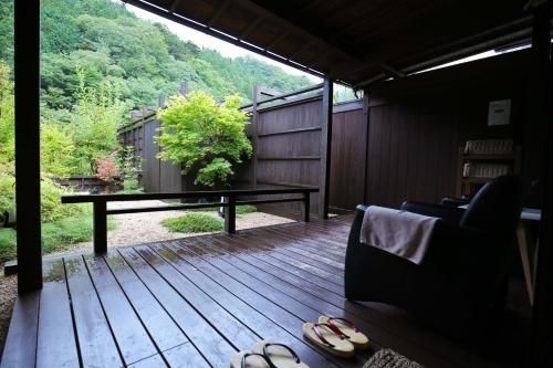 โทคิวะสึเระ โน ยาโดะ โยชิโมโตะ (Tokiwasure-no-Yado Yoshimoto)2
