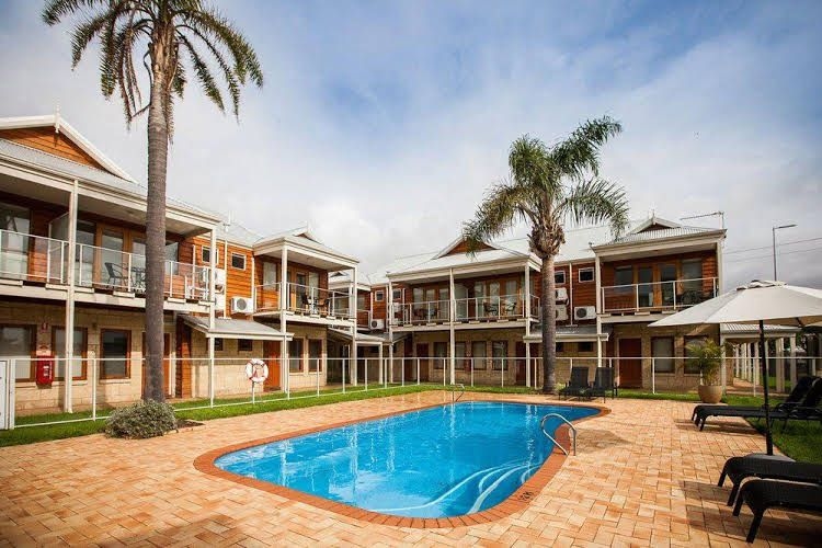 Royal Palms Resort1