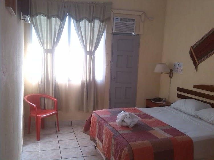 Hotel Sabana1
