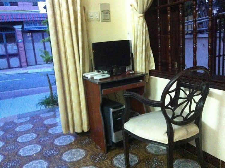 Hotel 332
