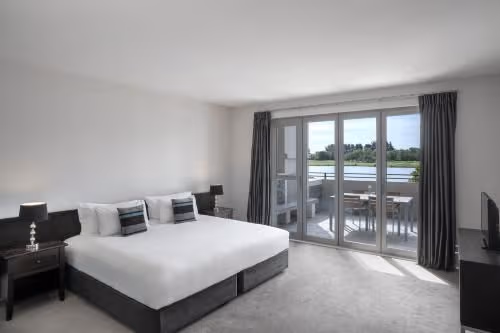 Three-Bedroom Quay Villa
