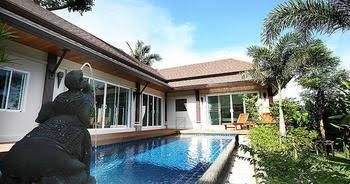 Modern Thai Villa Naiharn2