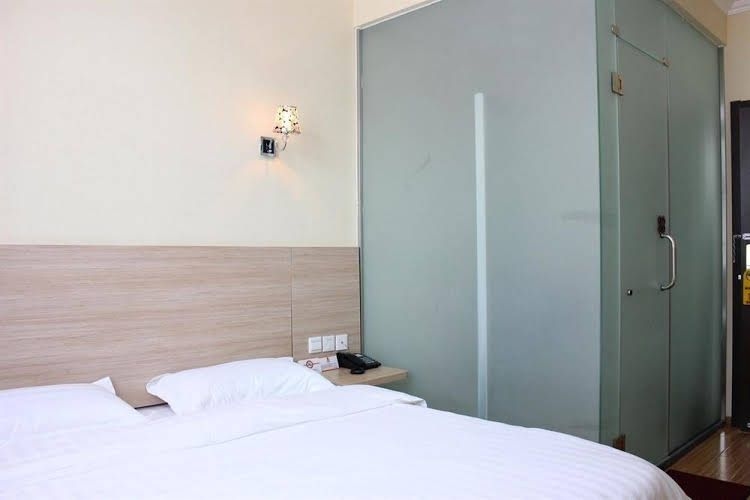 Super 8 Hotel Beijing Luoguxiang2