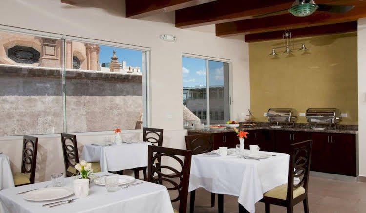 Hotel Plaza Chihuahua0