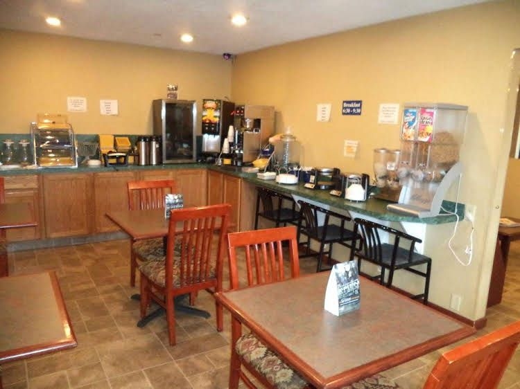 Days Inn Maumee3
