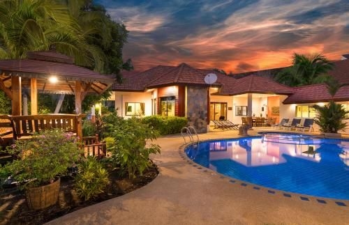 Pattaya Hill close to Walking St and City0