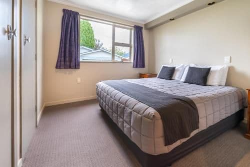 Three-Bedroom Apartment with Garden View