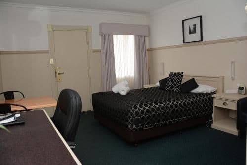 Queen Room