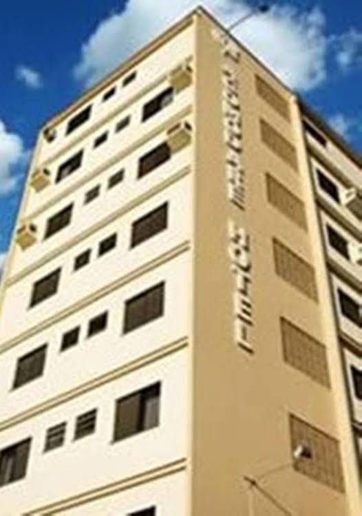 Acomodare Hotel0