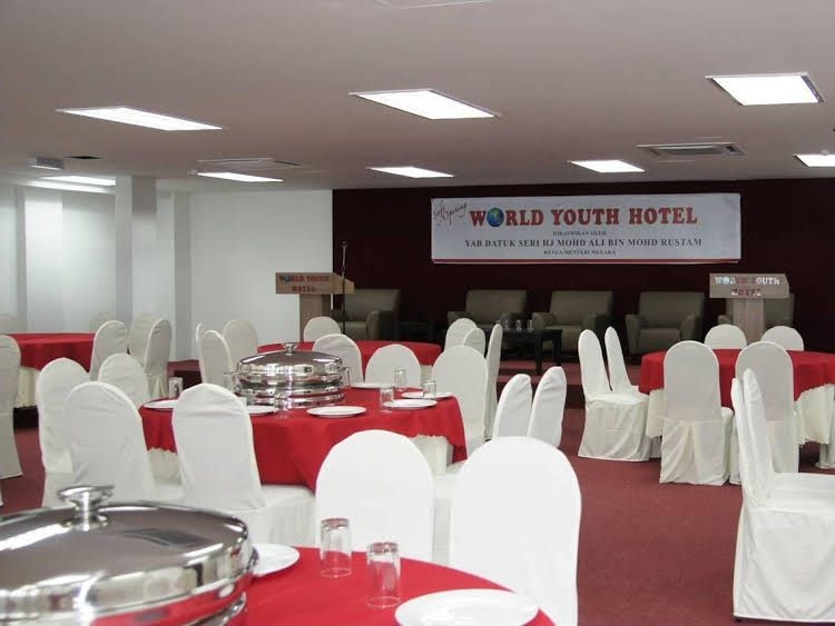 World Youth Hotel0