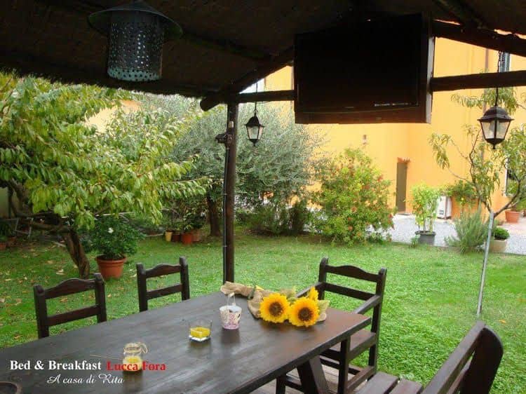 Bed & Breakfast Lucca Fora Bed & Breakfast Lucca Fora
