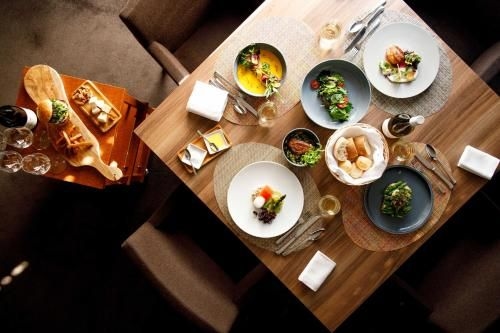 Kyukaruizawa Kikyo, Curio Collection by Hilton1