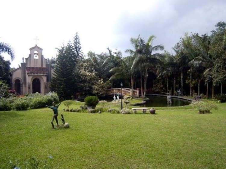 HillCreek Gardens Tagaytay4