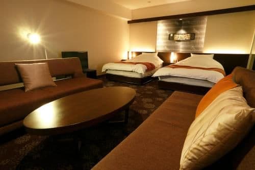 Junior Suite with Granite Bath