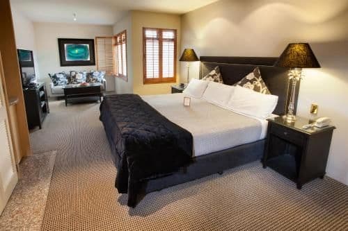 Special Offer - Standard Queen Room with Pool View