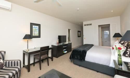 Junior King Suite