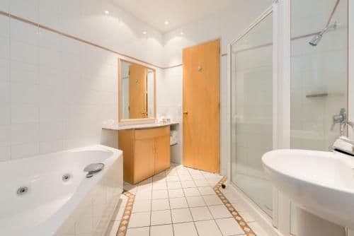 Junior King Suite