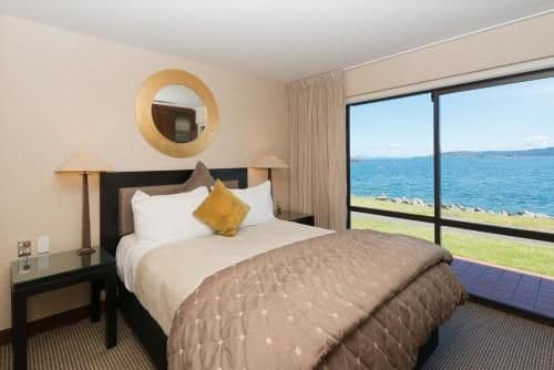 Junior Queen Suite