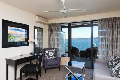 Superior Twin Room with Lake View