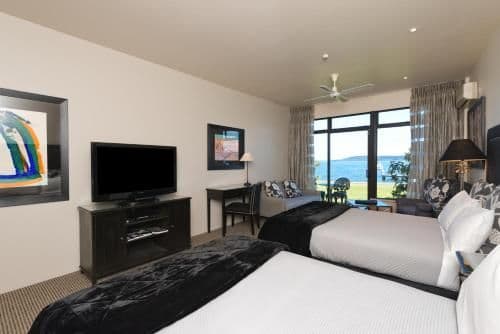 Superior Twin Room with Lake View