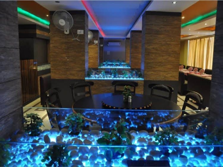Hotel Vrindavan Regency3
