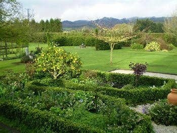 Ashfields Country Garden B&B2