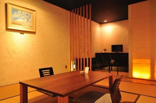 Deluxe Twin Room with Tatami Area and Open-Air Bath ( Up to 2 people )
