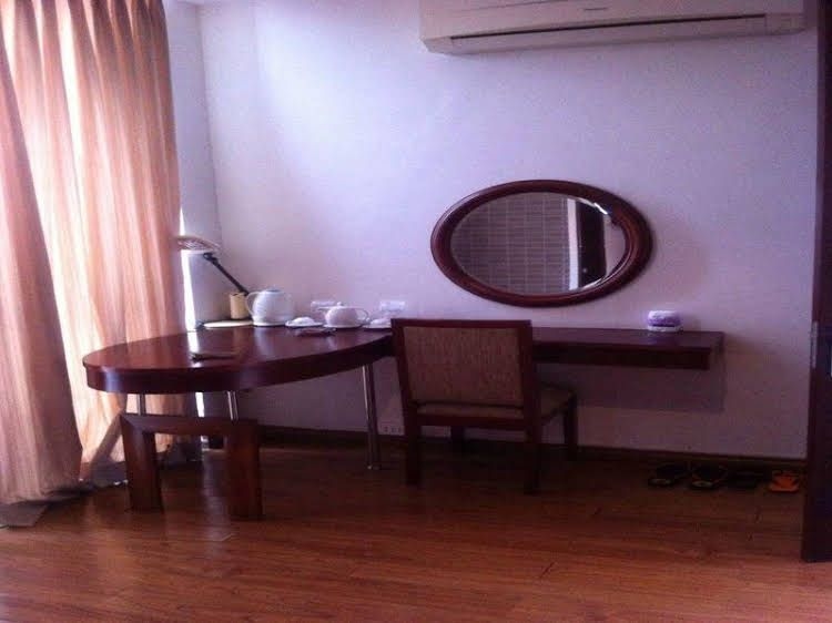Long Anh Hotel1