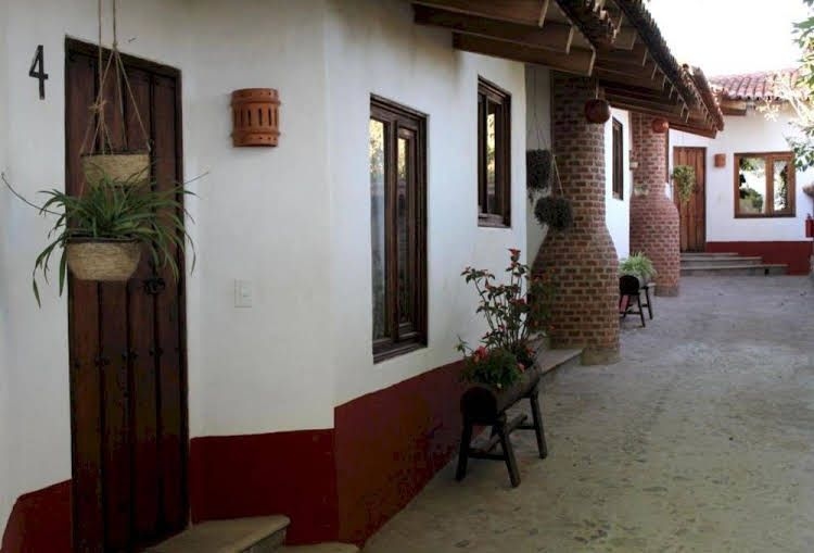 Hotel Bugamvillas2