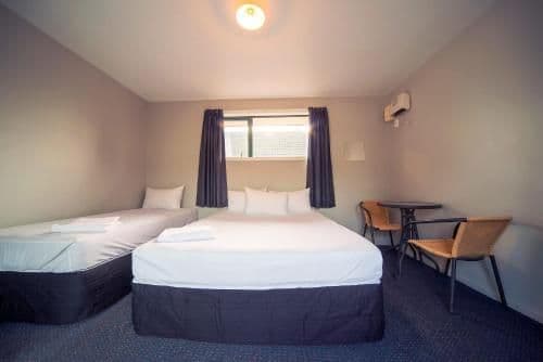 Standard Cabin with Shared Bathroom - Linen Included