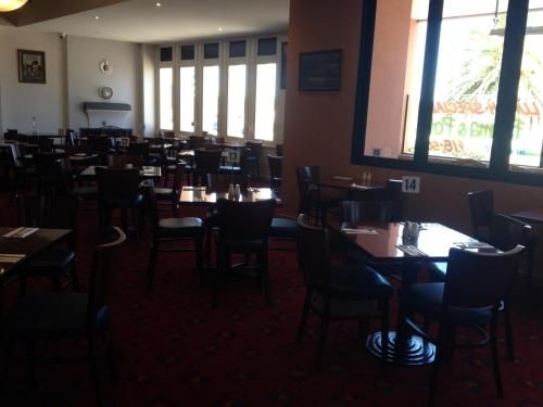 The Central Hotel Motel Lakes Entrance3