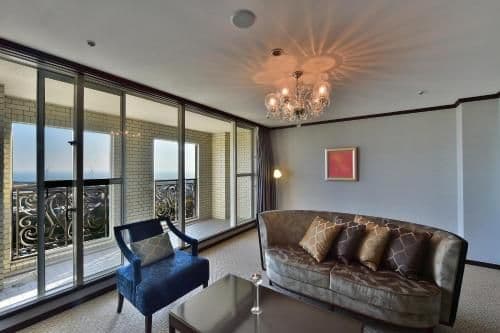 Twin Suite